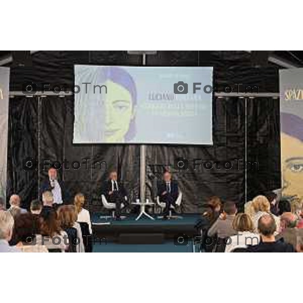 Bergamo Apertura fiera dei Librai e presnetazione libro Luciano Fontana corriere della sera Cesare Zapperi Daniele Rocchetti 18 Aprile 2026 Bergamo Italia Foto Tiziano Manzoni Lapresse