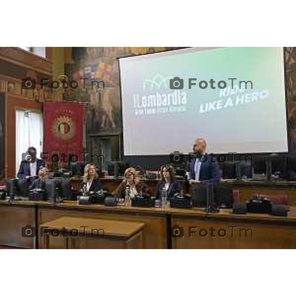 Bergamo presentazione ufficiale del Giro di Lombardia 2026 120 organizzato da RCS Sport 21 Aprile 2026 Bergamo Italia Foto Tiziano Manzoni Lapresse