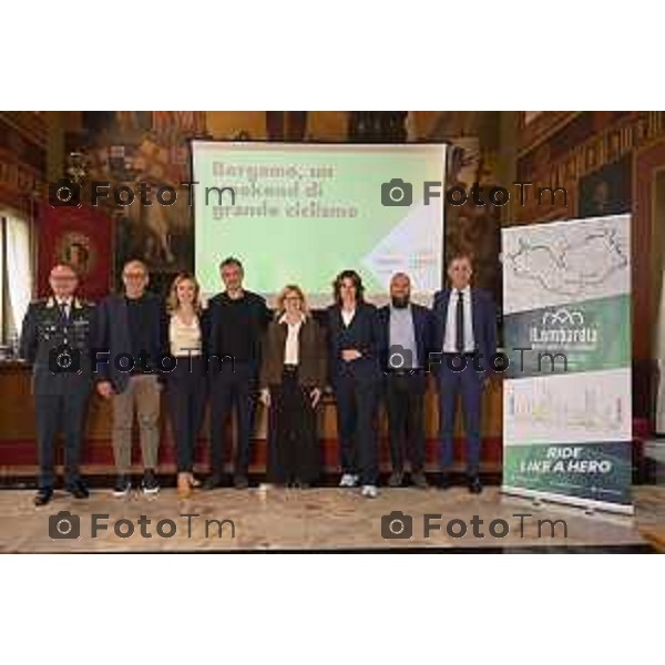Bergamo presentazione ufficiale del Giro di Lombardia 2026 120 organizzato da RCS Sport 21 Aprile 2026 Bergamo Italia Foto Tiziano Manzoni Lapresse
