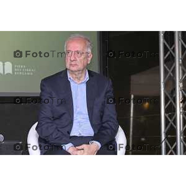 Bergamo Walter Veltroni alla Fiera dei Librai Bg Italia Cronaca 23-Aprile 2025 Foto Tiziano Manzoni Lapresse