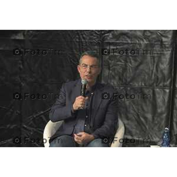 «Fiera dei Librai» Giovanni Floris, che presenta il suo libro «Asini che volano», 24- Aprile 2026 2026 Montello Italia foto Tiziano Manzoni Lapresse