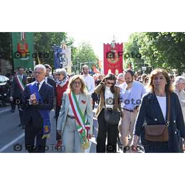 Bergamo festa liberazione corteo e piazza liberta 25 Aprile 2026sindaca Elena Carnevali Anna Ascani 25 Aprile 2026 Bergamo Italia Foto Tiziano Manzoni Lapresse