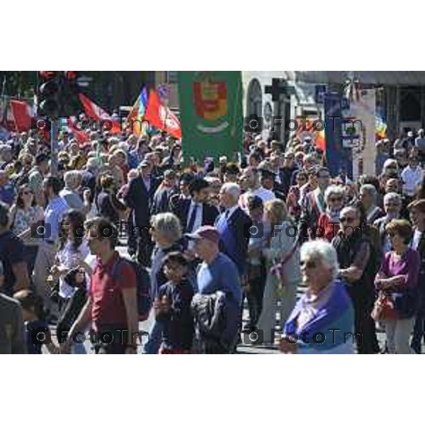 Bergamo festa liberazione corteo e piazza liberta 25 Aprile 2026 25 Aprile 2026 Bergamo Italia Foto Tiziano Manzoni Lapresse