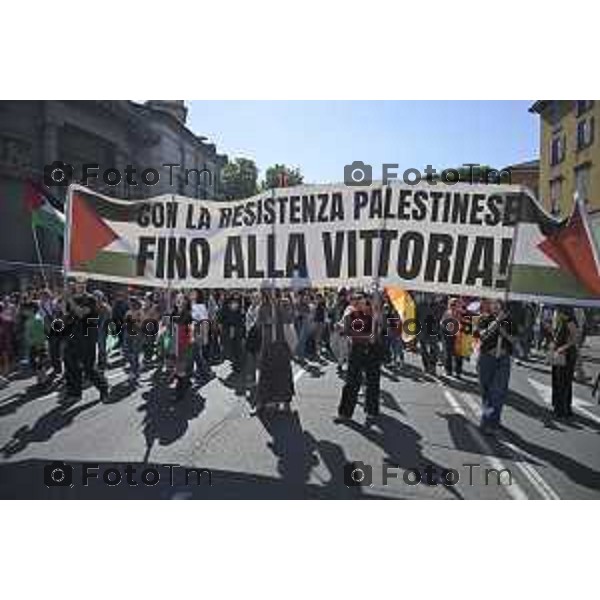 Bergamo festa liberazione corteo e piazza liberta 25 Aprile 2026 25 Aprile 2026 Bergamo Italia Foto Tiziano Manzoni Lapresse