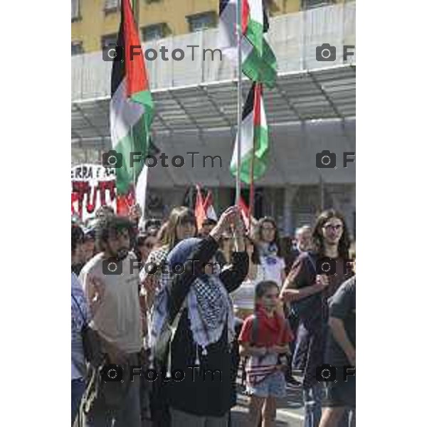 Bergamo festa liberazione corteo e piazza liberta 25 Aprile 2026 25 Aprile 2026 Bergamo Italia Foto Tiziano Manzoni Lapresse