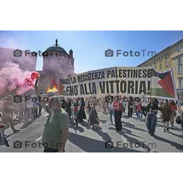 Bergamo festa liberazione corteo e piazza liberta 25 Aprile 2026 25 Aprile 2026 Bergamo Italia Foto Tiziano Manzoni Lapresse