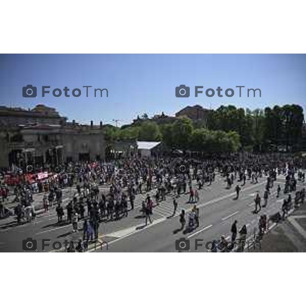 Bergamo festa liberazione corteo e piazza liberta 25 Aprile 2026 25 Aprile 2026 Bergamo Italia Foto Tiziano Manzoni Lapresse
