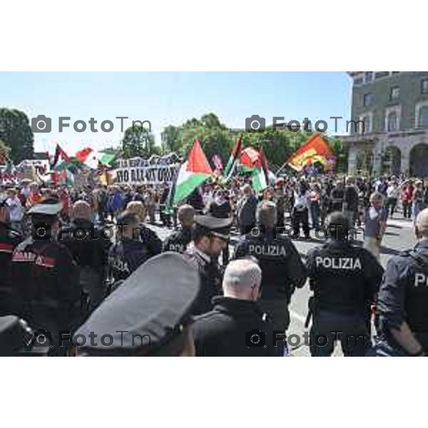 Bergamo festa liberazione corteo e piazza liberta 25 Aprile 2026 25 Aprile 2026 Bergamo Italia Foto Tiziano Manzoni Lapresse