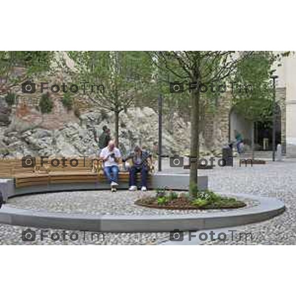 Bergamo Alta inaugurata piazza Angelini ex area di parcheggio 29 Aprile 2026 Bergamo Italia Foto Tiziano Manzoni Lapresse