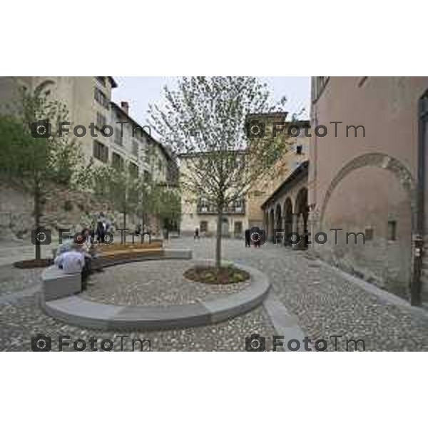 Bergamo Alta inaugurata piazza Angelini ex area di parcheggio 29 Aprile 2026 Bergamo Italia Foto Tiziano Manzoni Lapresse