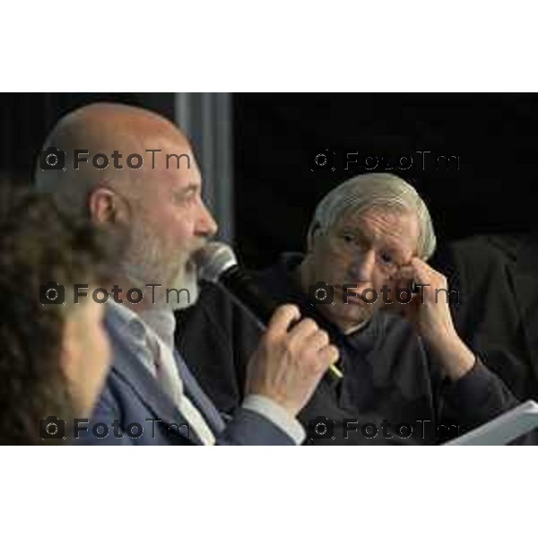 Bergamo Bergamo Fiera dei Libra» Alessandro Luca e don Luigi Ciotti, presentano il libro «Non siamo stati invincibili ma ce l’abbiamo messa tutta». 2 maggio 2026 cronaca Bergamo Italia Foto Tiziano Manzoni Lapresse
