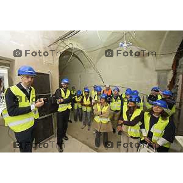 Bergamo sopralluogo all’ex principe di Napoli, via Pignolo l’avanzamento dei lavori, l’assessore alla Rigenerazione urbana Francesco Valesini, Luigi e Pietro Ferrara per Rinascimento Holding, Pia Locatelli, presidente della Fondazione A. J. Zaninoni, Leonardo Angelini, direttore dei lavori con Ferretti Casa. 4 maggio 2026 cronaca Bergamo Italia Foto Tiziano Manzoni Lapresse