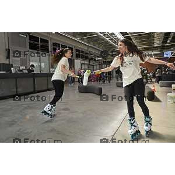 Bergamo spazio gres art 671 performance tra arte, sport Pennelli Cinghiale e Rollerblade. 7 maggio 2026 cronaca Bergamo Italia Foto Tiziano Manzoni Lapresse