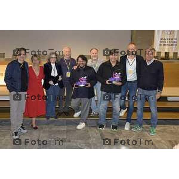 Bergamo Lillo, comico amatissimo — e prima ancora autore, sceneggiatore e disegnatore di fumetti — e Bruno Bozzetto, geniale animatore: due mostri sacri che si confrontano su come nasce la comicità. Magistralmente guidati da Valentina Mazzola i 16 maggio 2026 cronaca Bergamo Italia Foto Tiziano Manzoni Lapresse