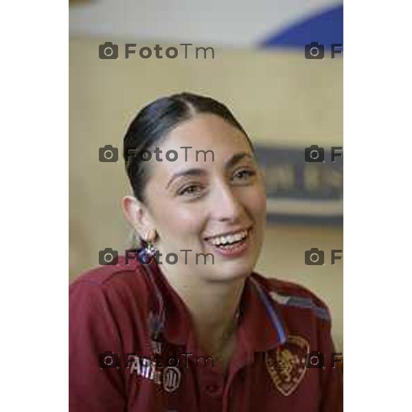 Bergamo Bergamo Sara Conti e Niccolò Macii, atleti Fiamme Oro, medaglia di bronzo Milano Cortina 2026. con il questore di Bergamo 22 maggio 2026 cronaca Bergamo Italia Foto Tiziano Manzoni Lapresse