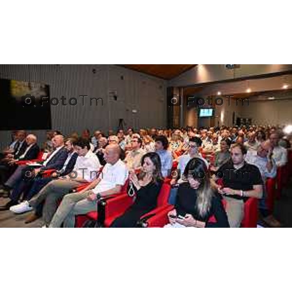 Carlo Calenda sarà presente per raccontare e discutere il suo nuovo libro insieme all\'europarlamentare Giorgio Gori. foto Tiziano Manzoni Lapresse