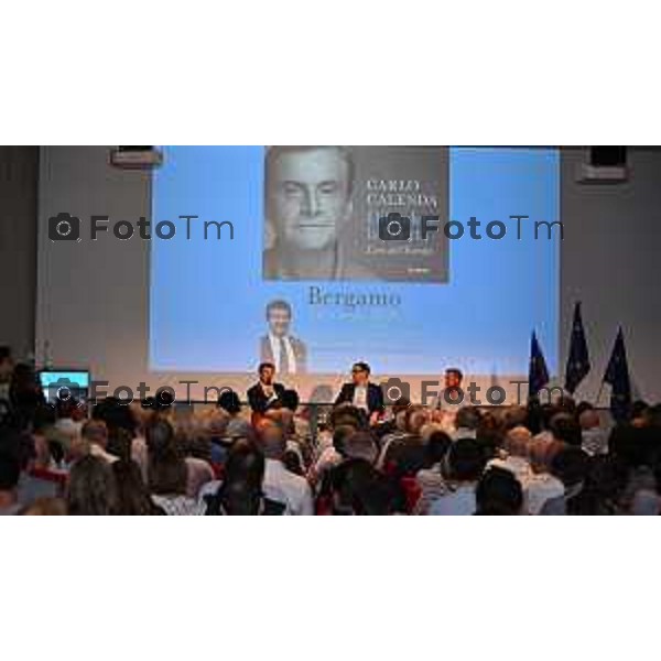Carlo Calenda sarà presente per raccontare e discutere il suo nuovo libro insieme all\'europarlamentare Giorgio Gori. foto Tiziano Manzoni Lapresse