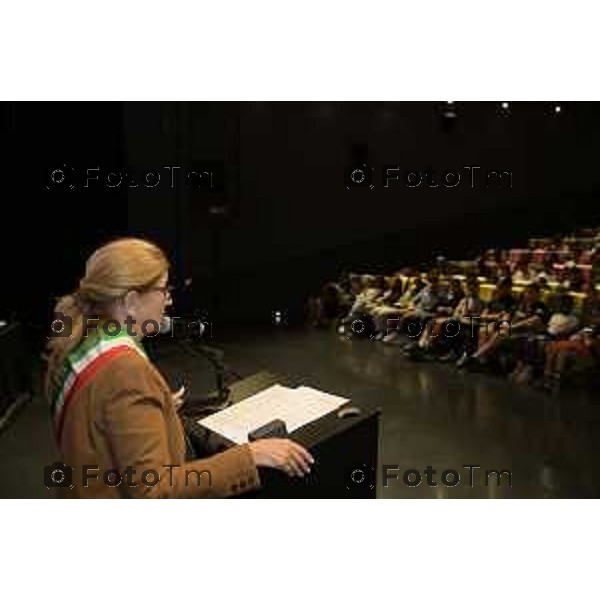 Conferimento cittadinanza onoraria a minori stranieri residenti a Bergamo 5 giugno 2026 2026 cronaca Bergamo Italia Foto Tiziano Manzoni Lapresse