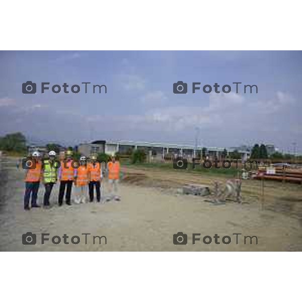 Bergamo Sopralluogo cantiere dei due sottopassi ciclopedonali in costruzione in via Lunga, Opere propedeutiche alla futura fermata ferroviaria “Bergamo Fiera” prevista lungo il nuovo collegamento tra Bergamo e l’Aeroporto di Orio al Serio. 9-giugno 2026 cronaca Bergamo Italia Foto Tiziano Manzoni Lapresse