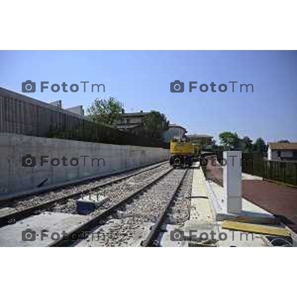 Bergamo Linea T2 Bergamo - Villa d\'Almè Tramvia della Valle Brembana Lavori fermate e vecchie stazioni nella foto tratto Almè 23 Giugno 2026 cronaca Bergamo Italia Foto Tiziano Manzoni Lapresse