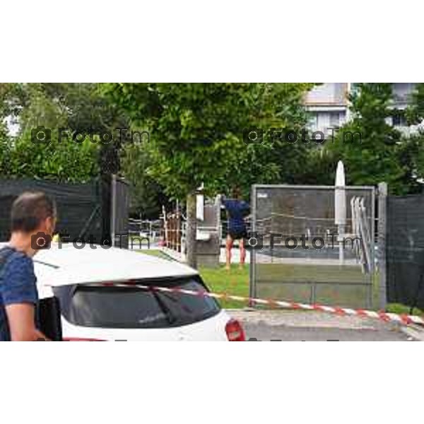 Bergamo Sparatoria Piscine di Seriate colpi d\'arma da fuoco nel tardo pomeriggio 21-giugno 2026 cronaca Bergamo Italia Foto Tiziano Manzoni Lapresse