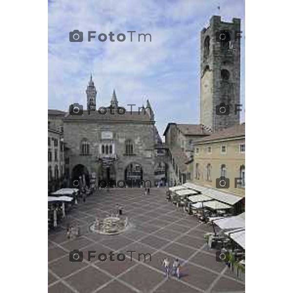 Bergamo Città Alta polizia locale Turisti controlli 1 Luglio 2026 cronaca Bergamo Italia Foto Tiziano Manzoni Lapresse