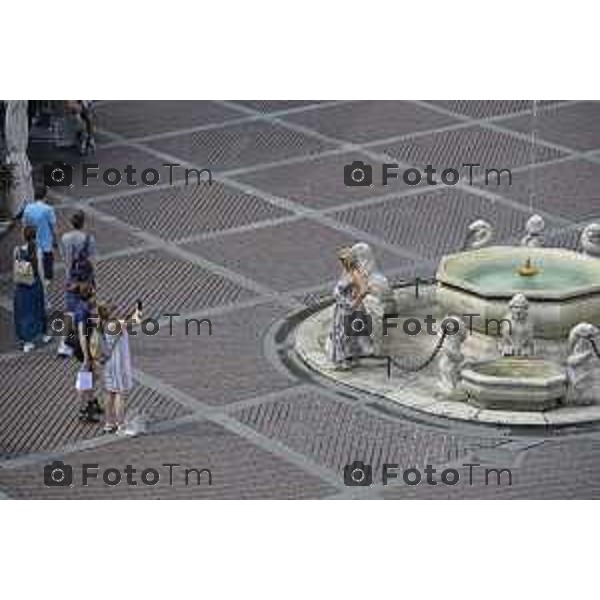 Bergamo Città Alta polizia locale Turisti controlli 1 Luglio 2026 cronaca Bergamo Italia Foto Tiziano Manzoni Lapresse