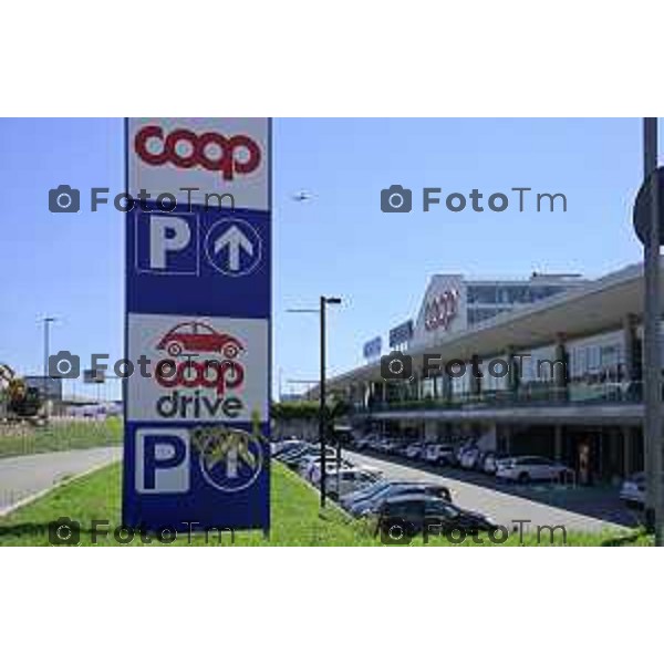 Bergamo Coop supermercato in via Autostrada BG 2 Luglio 2026 cronaca Bergamo Italia Foto Tiziano Manzoni Lapresse