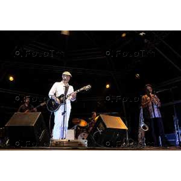Sergio Caputo concerto Bergamo cronaca Bergamo Italia Foto Tiziano Manzoni