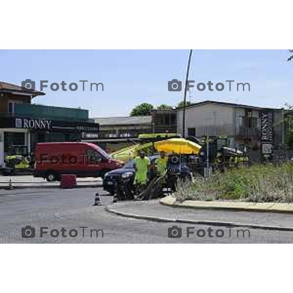 Bergamo Bergamo Tratta Ebrt da Bergamo a Dalmine.operai lavoro caldo 8 luglio 2026 cronaca Bergamo Italia Foto Tiziano Manzoni Lapresse