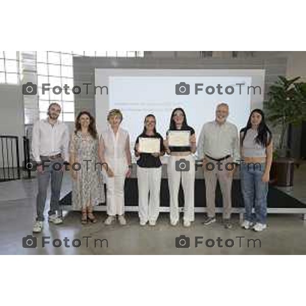 Bergamo Bergamo gres art premiazione studenti bergamaschi borse di studio da Fondazione Pesenti Isabella Noris, in partenza per un programma annuale in Belgio Fiammingo Greta Vismara, in partenza per un programma annuale in Portogallo 09 luglio 2026 cronaca Bergamo Italia Foto Tiziano Manzoni Lapresse