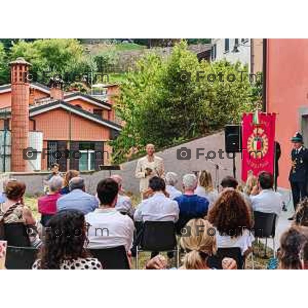Bergamo, 13 luglio 2026 - Inaugurazione dell’Infrastruttura Sociale di Quartiere “Stazione di Posta”, evento aperto alla cittadinanza promosso dal Comune di Bergamo. La cerimonia si svolge alle ore 16:00 presso Via Beltrami 33, Città Alta, Bergamo e prevede narrazioni tratte dal libro “Zorro” di Margaret Mazzantini, testimonianze della comunità e degli operatori,Intervengono Marcella Messina, assessora alle Politiche Sociali del Comune di Bergamo; Ferruccio Rota, assessore ai Lavori Pubblici del Comune di Bergamo; Sergio Capitanio, direttore della Fondazione Opera Bonomelli; Simonetta Cesa, direttrice sociosanitaria dell’ASST Papa Giovanni XXIII; ed Elena Carnevali, sindaca del Comune di Bergamo.