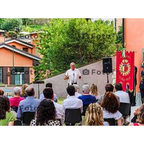 Bergamo, 13 luglio 2026 - Inaugurazione dell’Infrastruttura Sociale di Quartiere “Stazione di Posta”, evento aperto alla cittadinanza promosso dal Comune di Bergamo. La cerimonia si svolge alle ore 16:00 presso Via Beltrami 33, Città Alta, Bergamo e prevede narrazioni tratte dal libro “Zorro” di Margaret Mazzantini, testimonianze della comunità e degli operatori,Intervengono Marcella Messina, assessora alle Politiche Sociali del Comune di Bergamo; Ferruccio Rota, assessore ai Lavori Pubblici del Comune di Bergamo; Sergio Capitanio, direttore della Fondazione Opera Bonomelli; Simonetta Cesa, direttrice sociosanitaria dell’ASST Papa Giovanni XXIII; ed Elena Carnevali, sindaca del Comune di Bergamo.