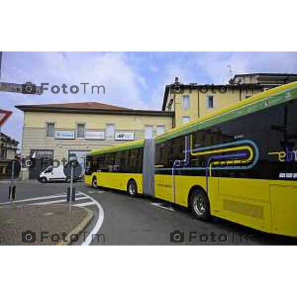 Bergamo viaggio inaugurale del nuovoEBRT elettrico dal capolinea dell\'e-BRT ( fronte alla Stazione Autolinee). a bordo del nuovo autobus tram su gomma. 28 luglio 2026 cronaca Bergamo Italia Foto Tiziano Manzoni Lapresse
