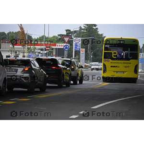 Bergamo viaggio inaugurale del nuovoEBRT elettrico dal capolinea dell\'e-BRT ( fronte alla Stazione Autolinee). a bordo del nuovo autobus tram su gomma. 28 luglio 2026 cronaca Bergamo Italia Foto Tiziano Manzoni Lapresse