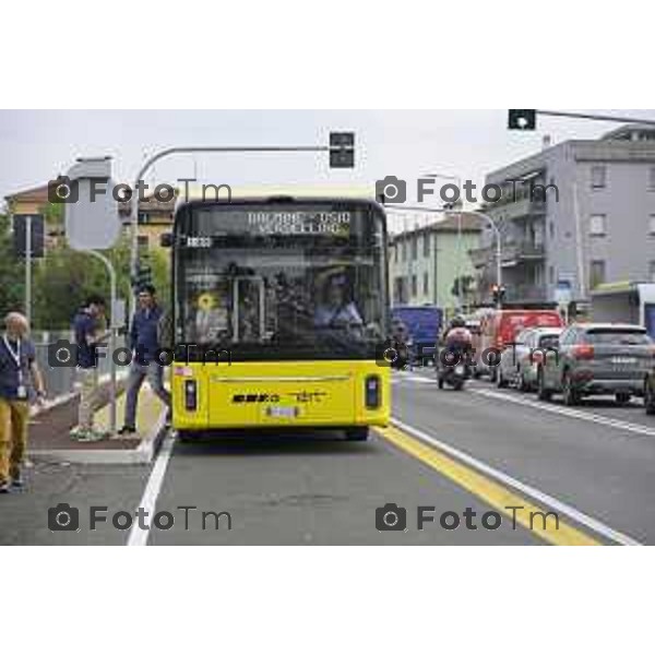 Bergamo viaggio inaugurale del nuovoEBRT elettrico dal capolinea dell\'e-BRT ( fronte alla Stazione Autolinee). a bordo del nuovo autobus tram su gomma. 28 luglio 2026 cronaca Bergamo Italia Foto Tiziano Manzoni Lapresse