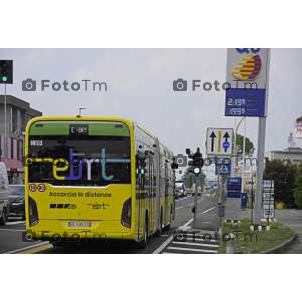 Bergamo viaggio inaugurale del nuovoEBRT elettrico dal capolinea dell\'e-BRT ( fronte alla Stazione Autolinee). a bordo del nuovo autobus tram su gomma. 28 luglio 2026 cronaca Bergamo Italia Foto Tiziano Manzoni Lapresse