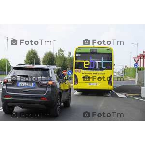 Bergamo viaggio inaugurale del nuovoEBRT elettrico dal capolinea dell\'e-BRT ( fronte alla Stazione Autolinee). a bordo del nuovo autobus tram su gomma. 28 luglio 2026 cronaca Bergamo Italia Foto Tiziano Manzoni Lapresse