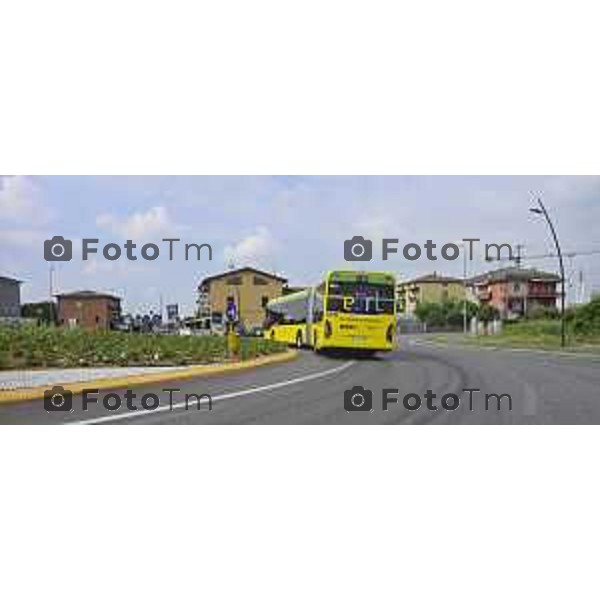 Bergamo viaggio inaugurale del nuovoEBRT elettrico dal capolinea dell\'e-BRT ( fronte alla Stazione Autolinee). a bordo del nuovo autobus tram su gomma. 28 luglio 2026 cronaca Bergamo Italia Foto Tiziano Manzoni Lapresse