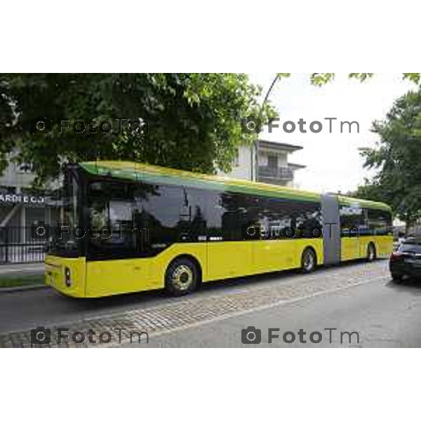 Bergamo viaggio inaugurale del nuovoEBRT elettrico dal capolinea dell\'e-BRT ( fronte alla Stazione Autolinee). a bordo del nuovo autobus tram su gomma. 28 luglio 2026 cronaca Bergamo Italia Foto Tiziano Manzoni Lapresse