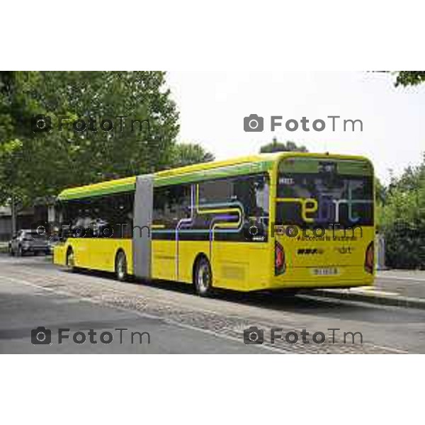 Bergamo viaggio inaugurale del nuovoEBRT elettrico dal capolinea dell\'e-BRT ( fronte alla Stazione Autolinee). a bordo del nuovo autobus tram su gomma. 28 luglio 2026 cronaca Bergamo Italia Foto Tiziano Manzoni Lapresse