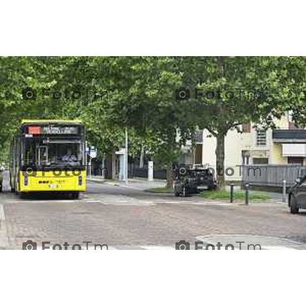 Bergamo viaggio inaugurale del nuovoEBRT elettrico dal capolinea dell\'e-BRT ( fronte alla Stazione Autolinee). a bordo del nuovo autobus tram su gomma. 28 luglio 2026 cronaca Bergamo Italia Foto Tiziano Manzoni Lapresse