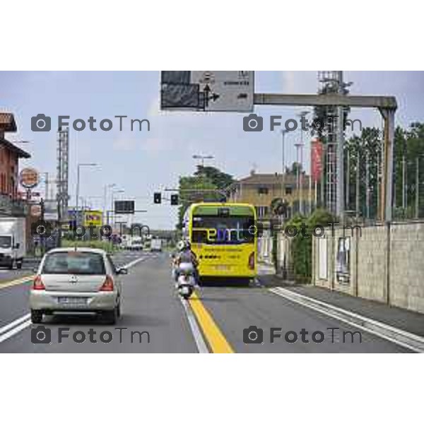 Bergamo viaggio inaugurale del nuovoEBRT elettrico dal capolinea dell\'e-BRT ( fronte alla Stazione Autolinee). a bordo del nuovo autobus tram su gomma. 28 luglio 2026 cronaca Bergamo Italia Foto Tiziano Manzoni Lapresse