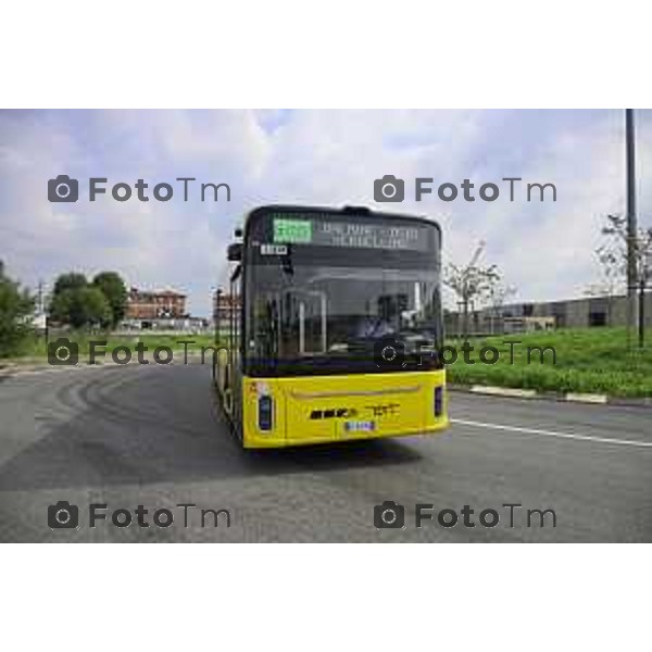 Bergamo viaggio inaugurale del nuovoEBRT elettrico dal capolinea dell\'e-BRT ( fronte alla Stazione Autolinee). a bordo del nuovo autobus tram su gomma. 28 luglio 2026 cronaca Bergamo Italia Foto Tiziano Manzoni Lapresse