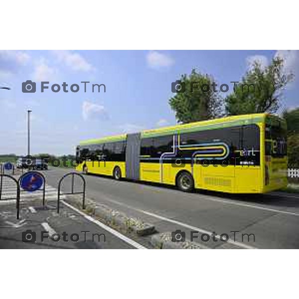 Bergamo viaggio inaugurale del nuovoEBRT elettrico dal capolinea dell\'e-BRT ( fronte alla Stazione Autolinee). a bordo del nuovo autobus tram su gomma. 28 luglio 2026 cronaca Bergamo Italia Foto Tiziano Manzoni Lapresse