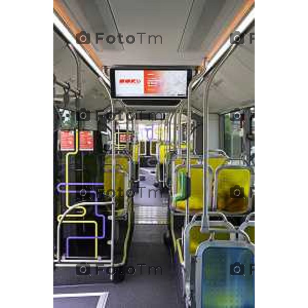 Bergamo viaggio inaugurale del nuovoEBRT elettrico dal capolinea dell\'e-BRT ( fronte alla Stazione Autolinee). a bordo del nuovo autobus tram su gomma. 28 luglio 2026 cronaca Bergamo Italia Foto Tiziano Manzoni Lapresse