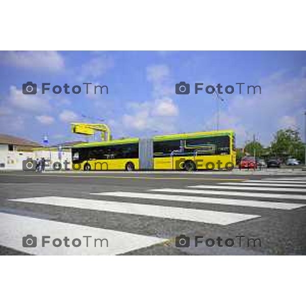 Bergamo viaggio inaugurale del nuovoEBRT elettrico dal capolinea dell\'e-BRT ( fronte alla Stazione Autolinee). a bordo del nuovo autobus tram su gomma. 28 luglio 2026 cronaca Bergamo Italia Foto Tiziano Manzoni Lapresse