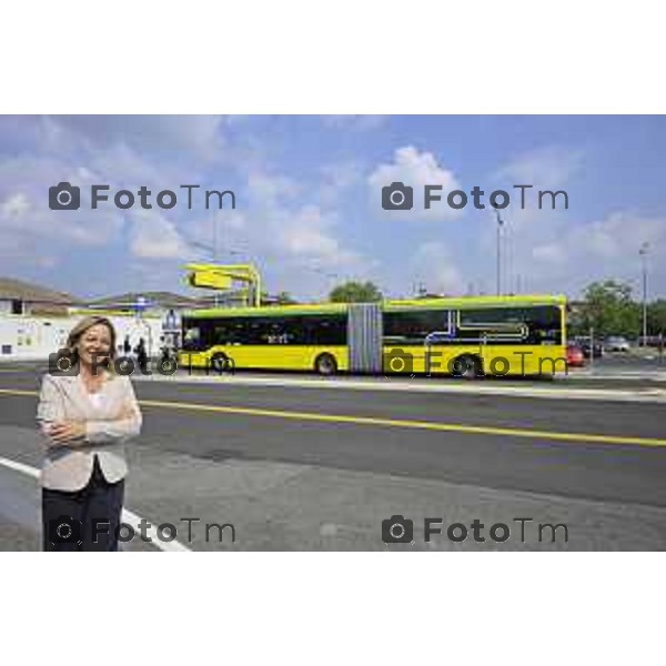 Bergamo viaggio inaugurale del nuovoEBRT elettrico dal capolinea dell\'e-BRT ( fronte alla Stazione Autolinee). a bordo del nuovo autobus tram su gomma. 28 luglio 2026 cronaca Bergamo Italia Foto Tiziano Manzoni Lapresse