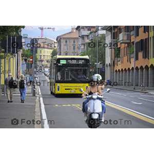 Bergamo viaggio inaugurale del nuovoEBRT elettrico dal capolinea dell\'e-BRT ( fronte alla Stazione Autolinee). a bordo del nuovo autobus tram su gomma. 28 luglio 2026 cronaca Bergamo Italia Foto Tiziano Manzoni Lapresse