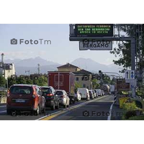 Bergamo 14 Settembre primo giorno di scuola con eBRT 525 Lallio Bergamo 14 settembre 2026 cronaca Bergamo Italia Foto Tiziano Manzoni Lapresse